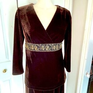 NWT new old stock vintage Lindor brown velvet 2 piece suite set size 10P